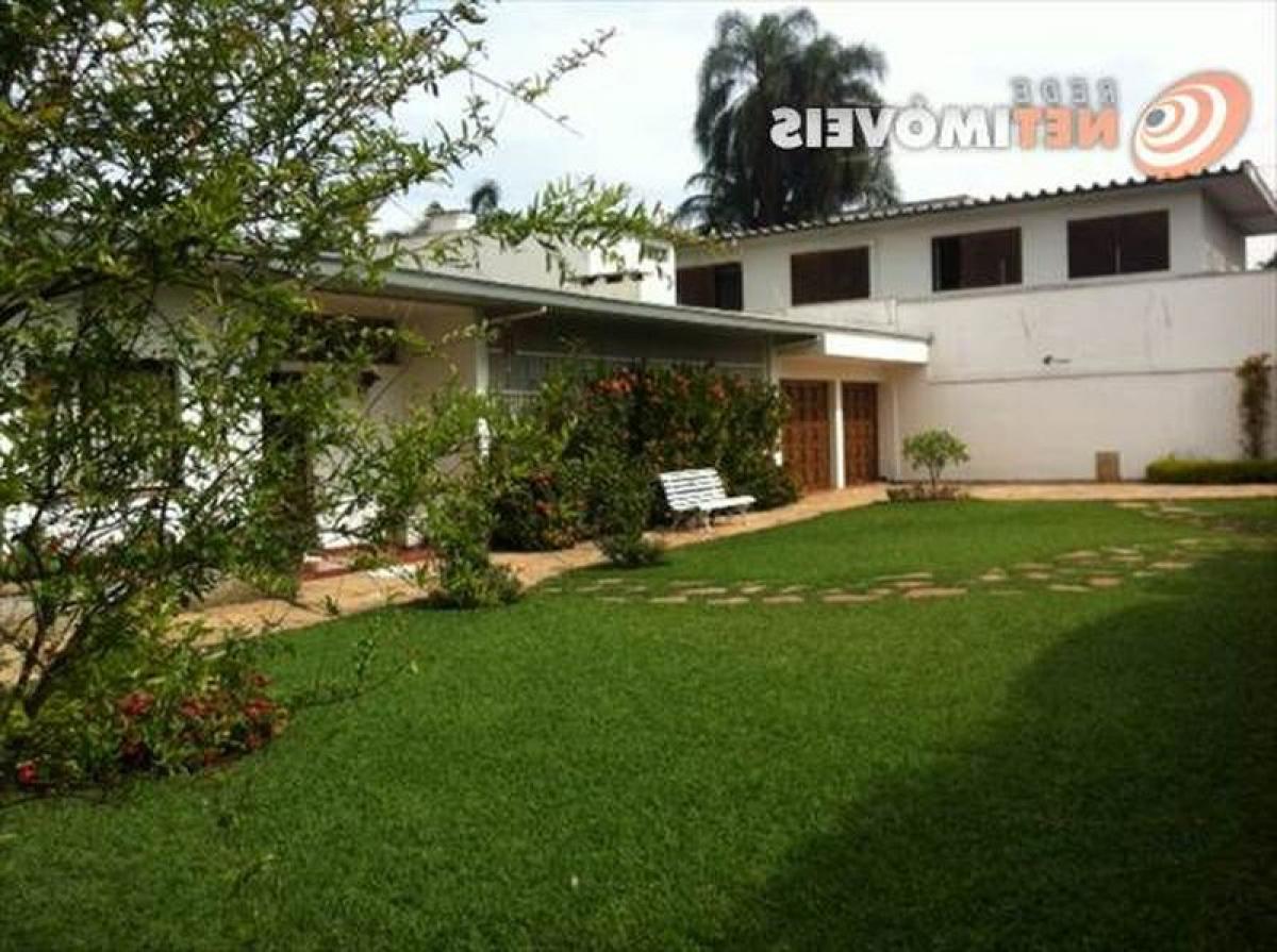 Casa de 4 dormitorios en Sao Paulo, Brazil No. 432234