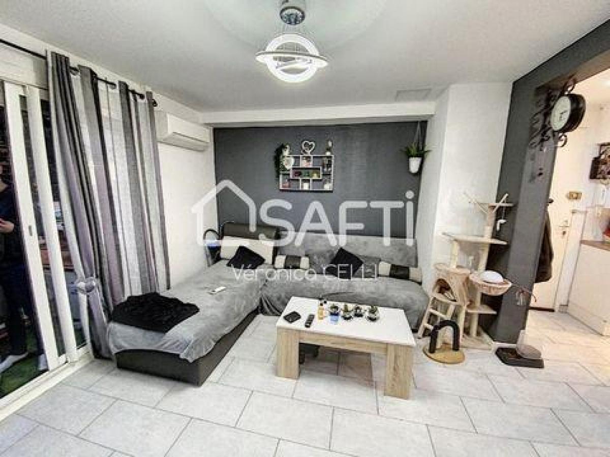 Квартира с 2 спальнями в Тулон, Франция № 6583