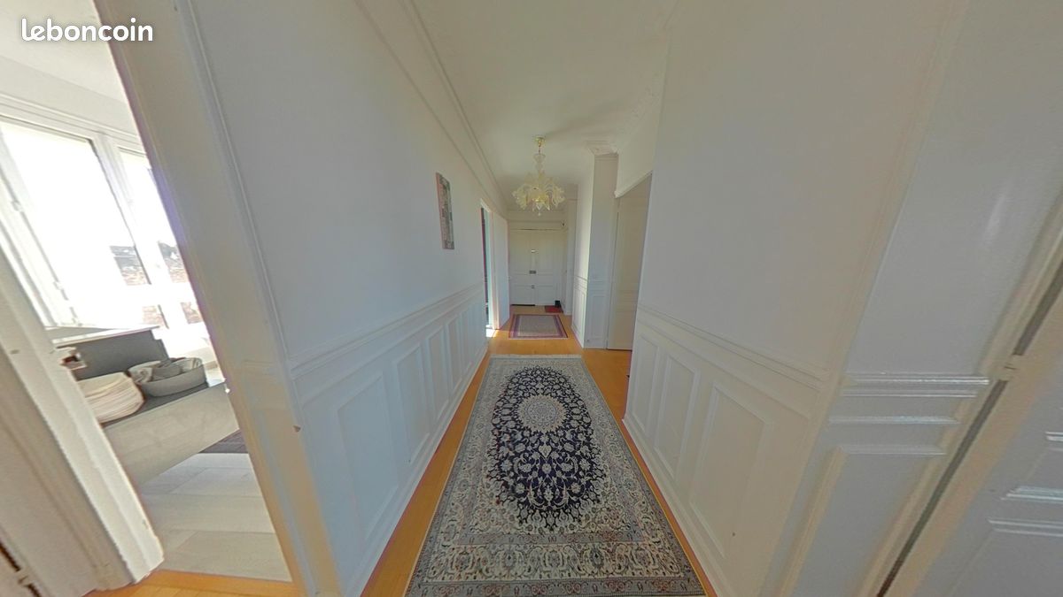 3 chambres Appartement à Sens, France No. 193049