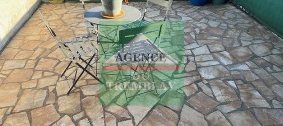 2 bedrooms House in Fontenay-sous-Bois, France No. 187261 2