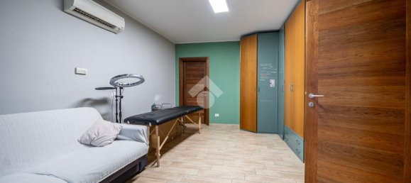 5 rooms Villa in Rome, Italy No. 136056 46