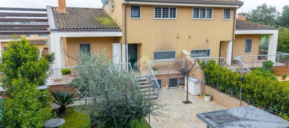 5 rooms Villa in Rome, Italy No. 136056 3
