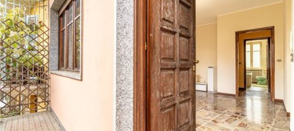 Apartamento T2 em Biella, Italy N.º 298568 2