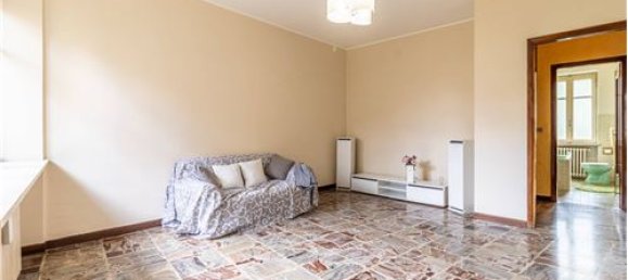 Apartamento T2 em Biella, Italy N.º 298568 3