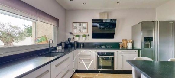 3 غرف نوم منزل في Fontenay-Saint-Pere, France رقم 169605 8