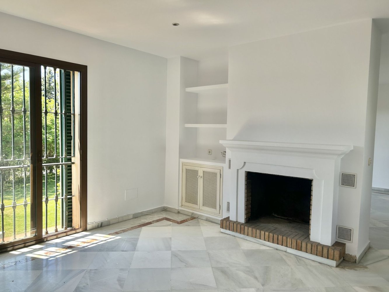 4 bedrooms Townhouse in Cadiz, Spain No. 148174