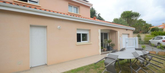 3 Schlafzimmer Haus in Cholet, France, Nr. 281238 7