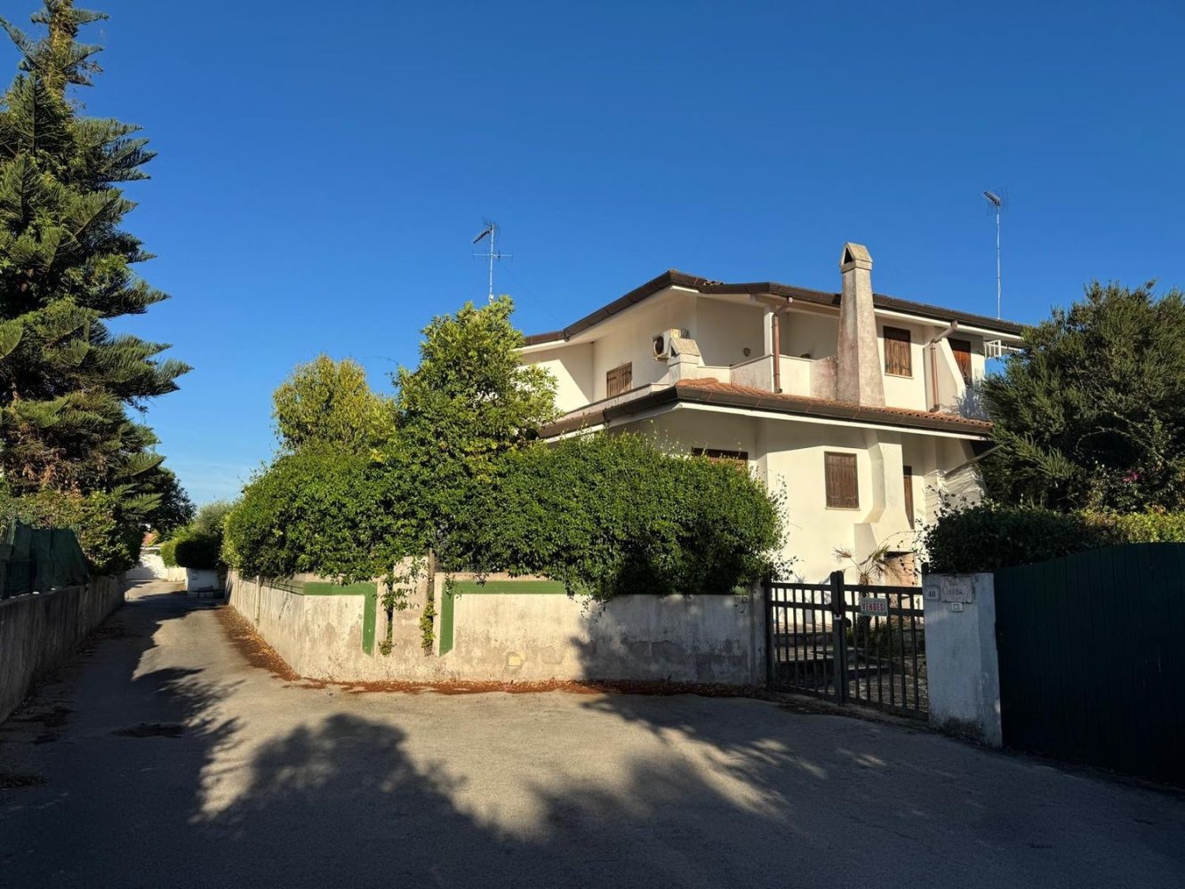 8 bedrooms Villa in Sabaudia, Italy No. 336600