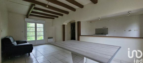 Casa de 2 dormitorios en Saint-Pierre-les-Etieux, France No. 151912 2