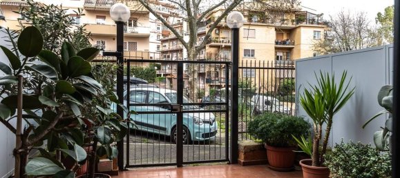 2 bedrooms Apartment in Rome, Italy No. 65341 13