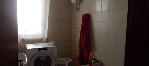 5 rooms Apartment in Catanzaro, Italy No. 184801 3