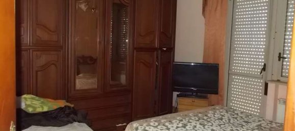 5 rooms Apartment in Catanzaro, Italy No. 184801 4