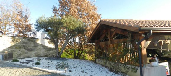 Villa de 5 dormitorios en Lagraulet-du-Gers, France No. 201299 3