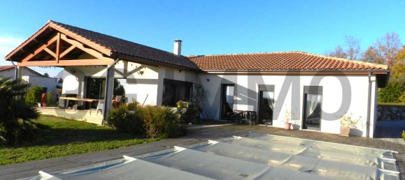 Villa de 5 dormitorios en Lagraulet-du-Gers, France No. 201299 2