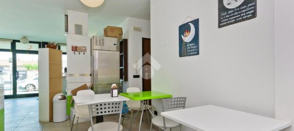 4 rooms Commercial property in Bra, Italy No. 82605 8