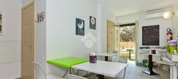 4 rooms Commercial property in Bra, Italy No. 82605 6