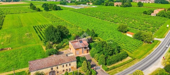 4 Schlafzimmer Haus in Carpi, Italy, Nr. 338708 3