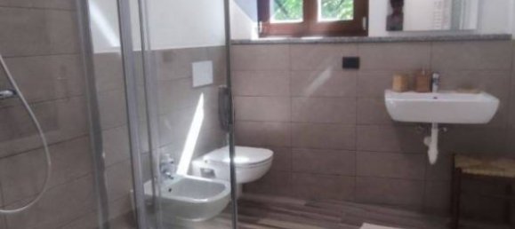 2 bedrooms Apartment in Masciago Primo, Italy No. 312794 10