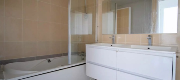 Квартира с 2 спальнями в Кретей, Франция № 331826 2