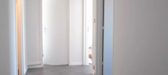 Квартира с 2 спальнями в Кретей, Франция № 331826 3