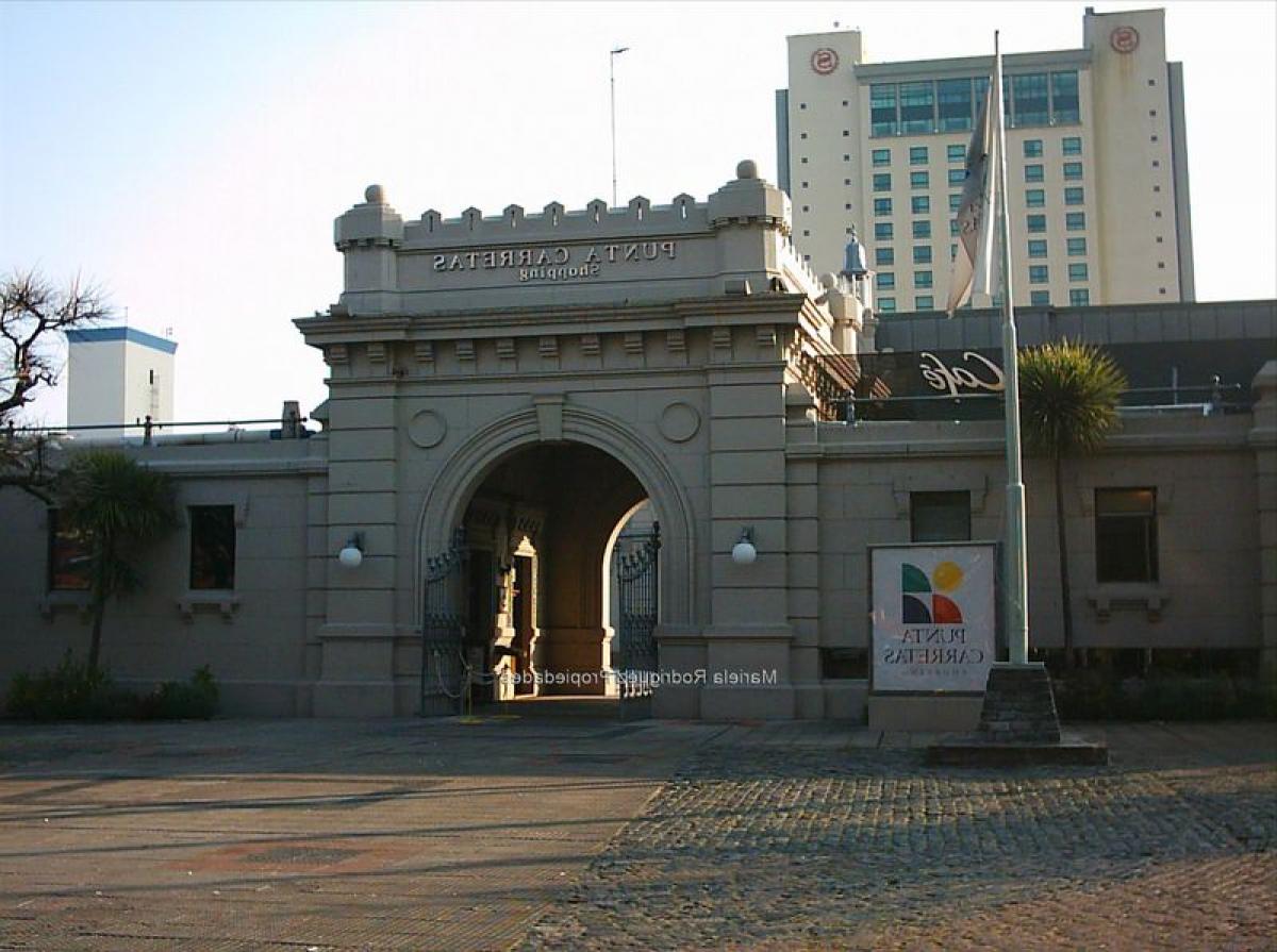 Oficina en Montevideo, Uruguay No. 13204