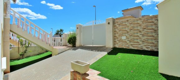 Casa de 5 dormitorios en Alicante, Spain No. 181617 86