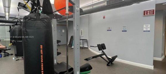 2 Schlafzimmer Gewerbliche Immobilien in Miami, USA, Nr. 615864 4