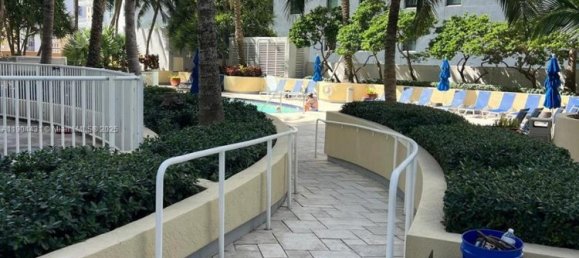 2 Schlafzimmer Gewerbliche Immobilien in Miami, USA, Nr. 615864 8