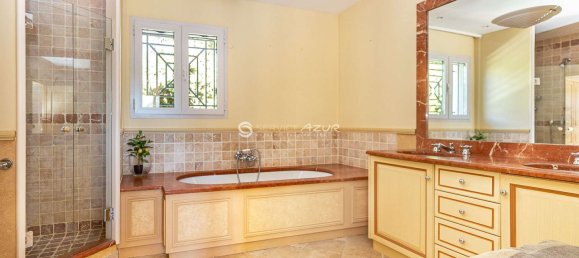 8 bedrooms Villa in Antibes, France No. 247284 19