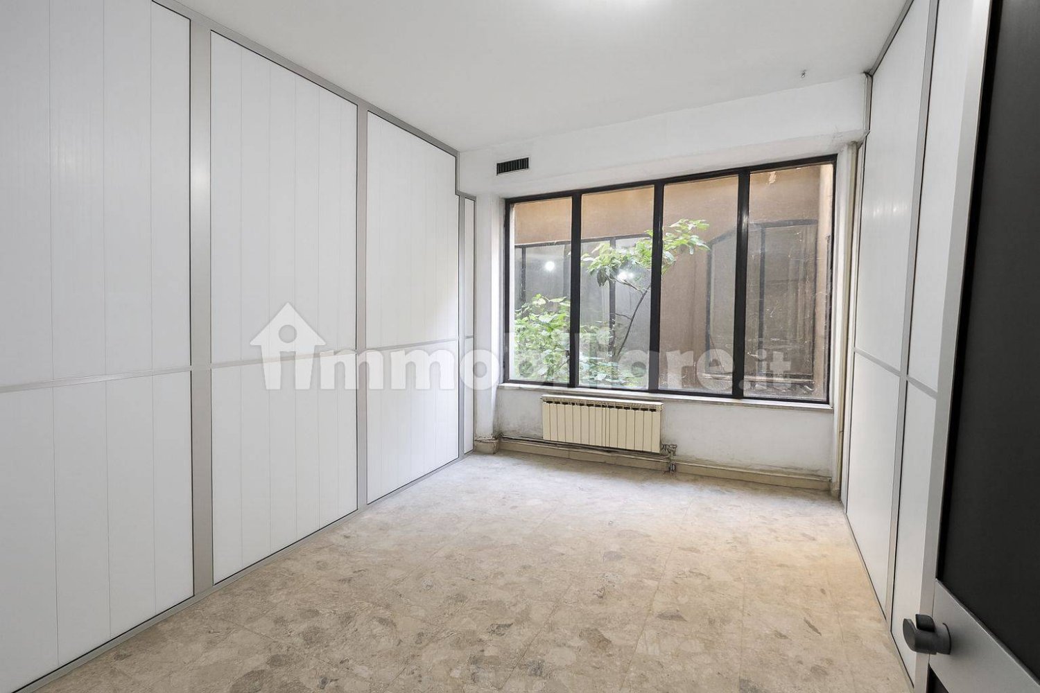 Escritório de 2 divisões em Milan, Italy N.º 310938