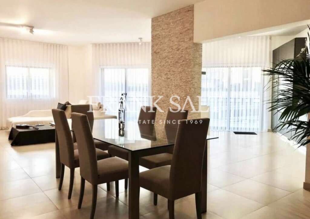 Apartamento de 2 dormitorios en Saint Julian's, Malta No. 4914