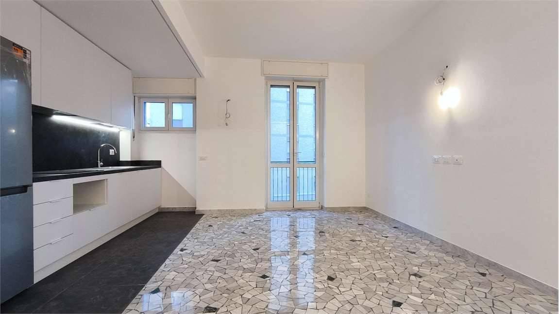 2-Zimmer Wohnung in Milan, Italy, Nr. 241680