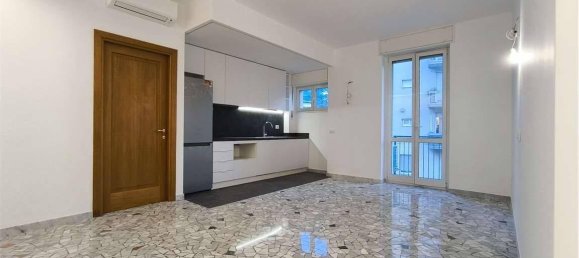 2-Zimmer Wohnung in Milan, Italy, Nr. 241680 4