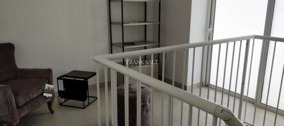 2 bedrooms Penthouse in Paola, Malta No. 9406 25
