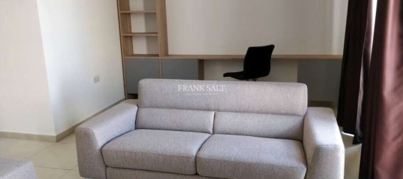 2 bedrooms Penthouse in Paola, Malta No. 9406 14