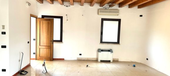 3 bedrooms Apartment in Concordia Sagittaria, Italy No. 331562 11