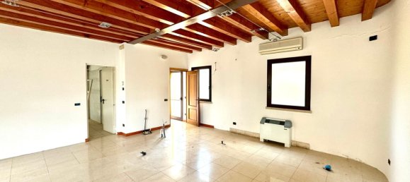 3 bedrooms Apartment in Concordia Sagittaria, Italy No. 331562 4