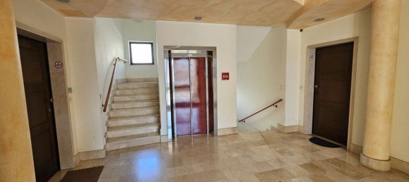  مكتب في Lecce, Italy 77متر مربع رقم 324070 3