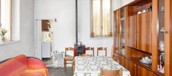 Casa de 5 habitaciónes en Parabiago, Italy No. 27169 6