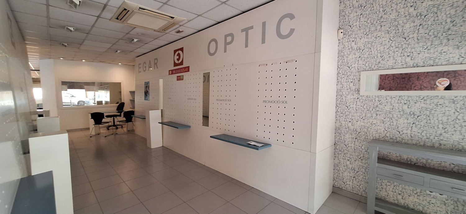 Propiedad comercial en Olesa de Montserrat, Spain 108 m² No. 210089