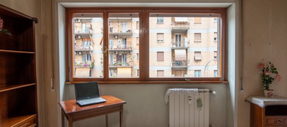 2 bedrooms Apartment in Rome, Italy No. 67723 7