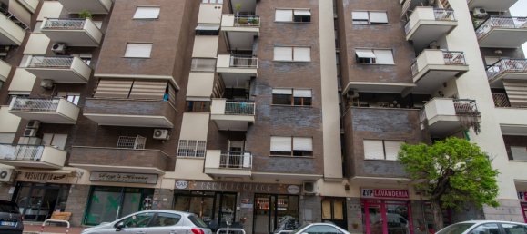 2 bedrooms Apartment in Rome, Italy No. 67723 23