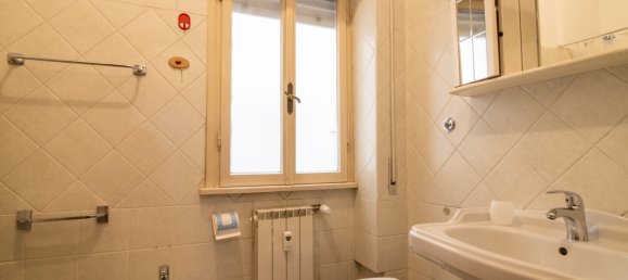 2 bedrooms Apartment in Rome, Italy No. 67723 13