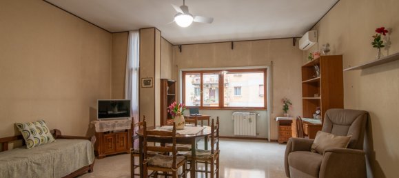 2 bedrooms Apartment in Rome, Italy No. 67723 2