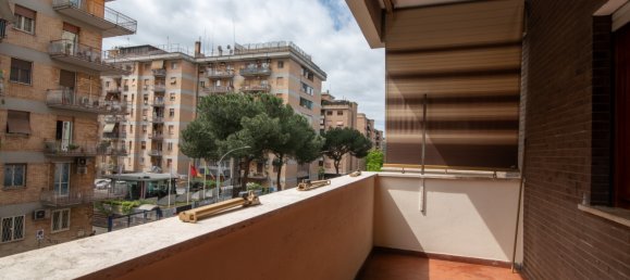 2 bedrooms Apartment in Rome, Italy No. 67723 20