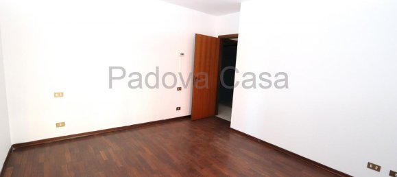 2غرفة شقة في Vigodarzere, Italy رقم 234453 5