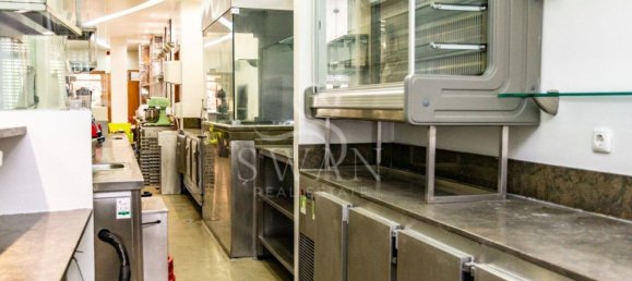 242m² Office in Lisbon, Portugal No. 75411 24