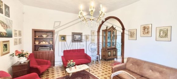 Apartamento de 3 dormitorios en Grotte di Castro, Italy No. 136152 2