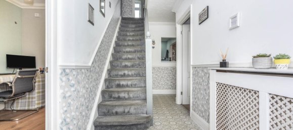 4 bedrooms House in Welling, United Kingdom No. 10689 24