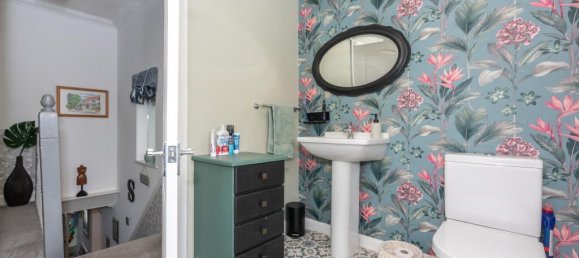 4 bedrooms House in Welling, United Kingdom No. 10689 75